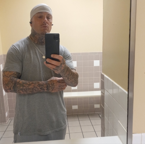 Meet your Posher, Russell - Picture 8 of 12